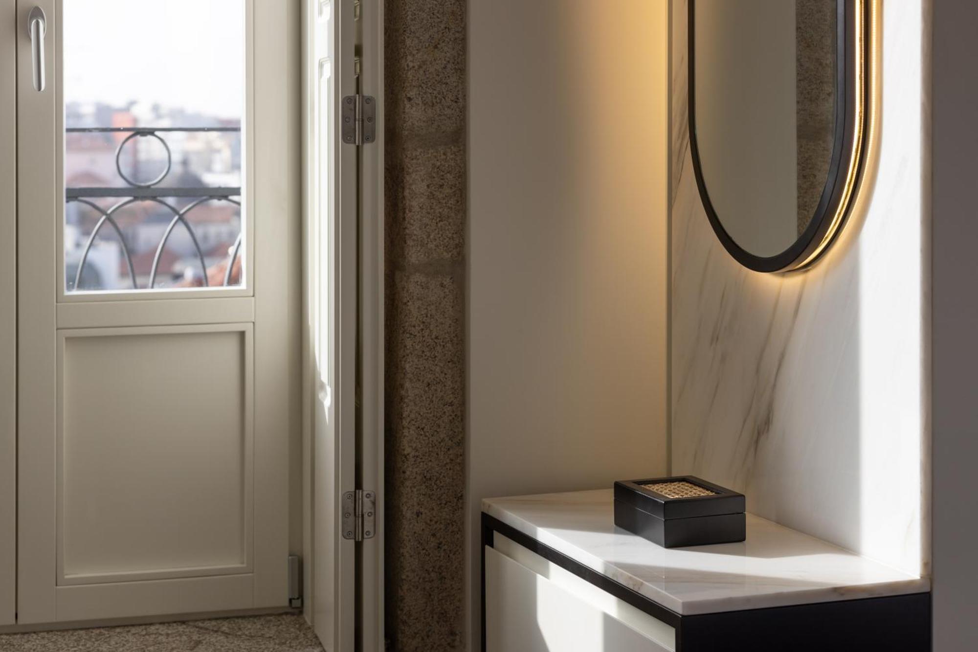 Orm Batalha Apartments Porto Luaran gambar